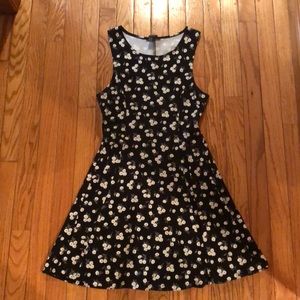 Forever 21 Black and White Floral Slvls Dress